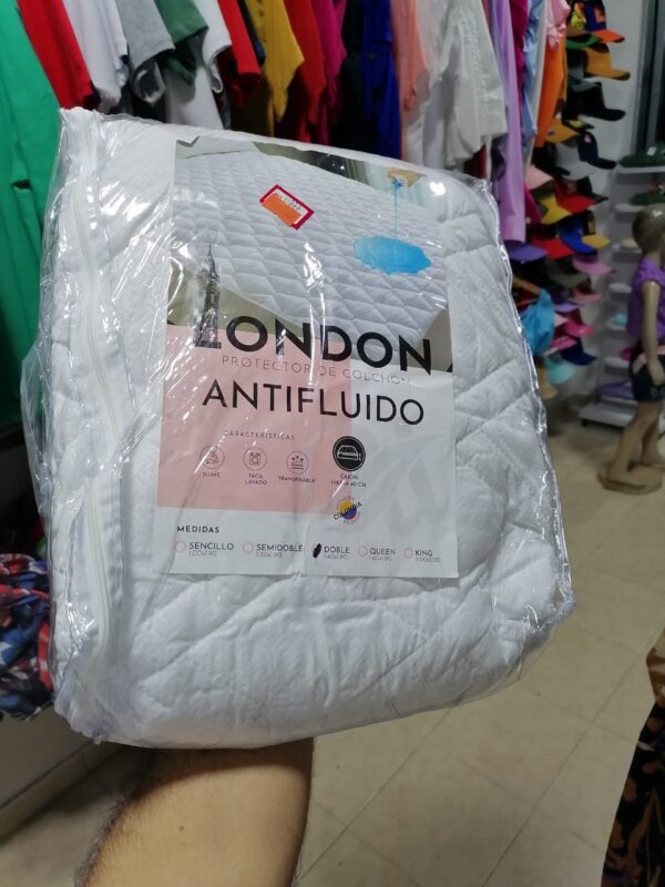 Protector de Colchón en 2 EN 1 Antifluido 1.40