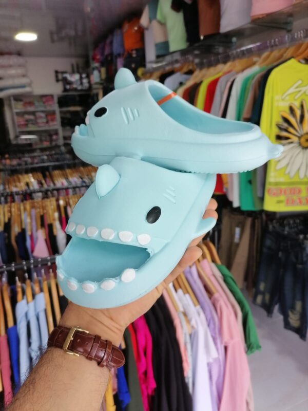 Sharky Chancla Azul Cielo